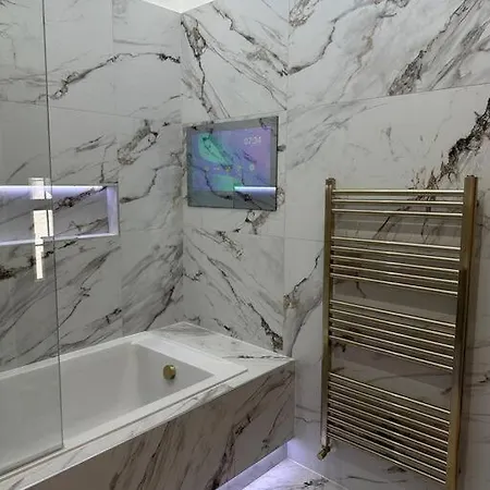 снеск Q,r-с0de First -,-amazing 2br In 3! Apartment Dublin